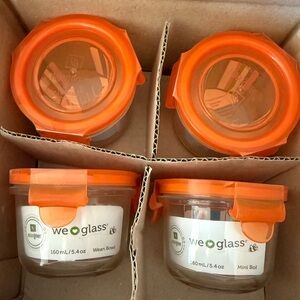 Reusable 5.4 oz glass containers with lockable lids. Leak proof, freezer safe